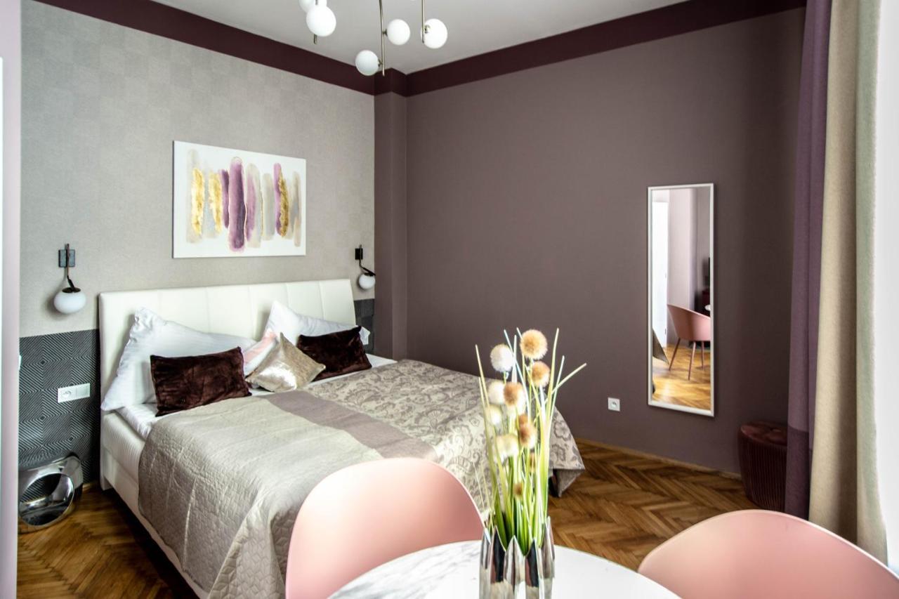 Colorful Day In Prague Design Apartments Exterior foto